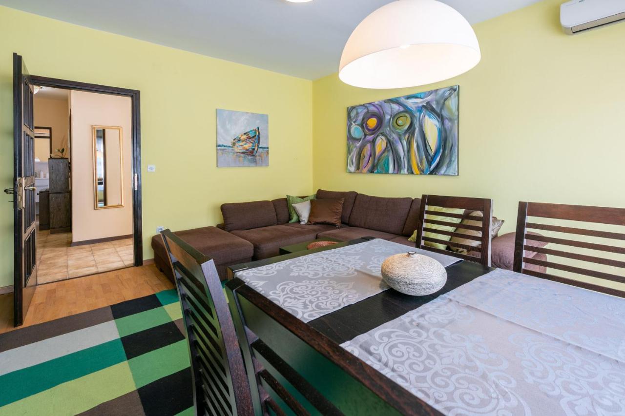 Apartment Zec *
