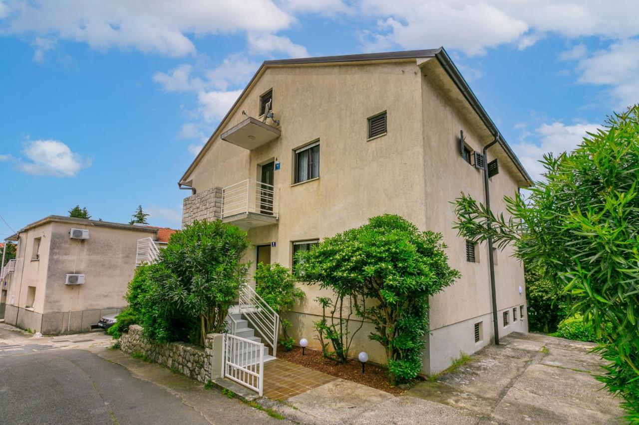 Zec Apartment