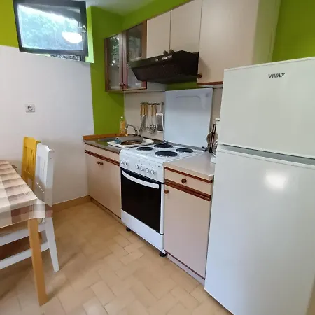 Apartments Zec Selce Exterior photo