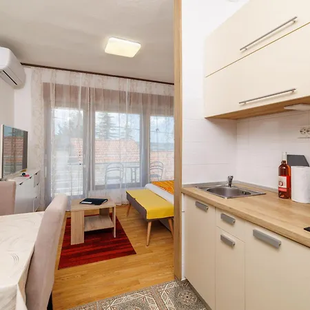Apartments Zec Selce Exterior photo